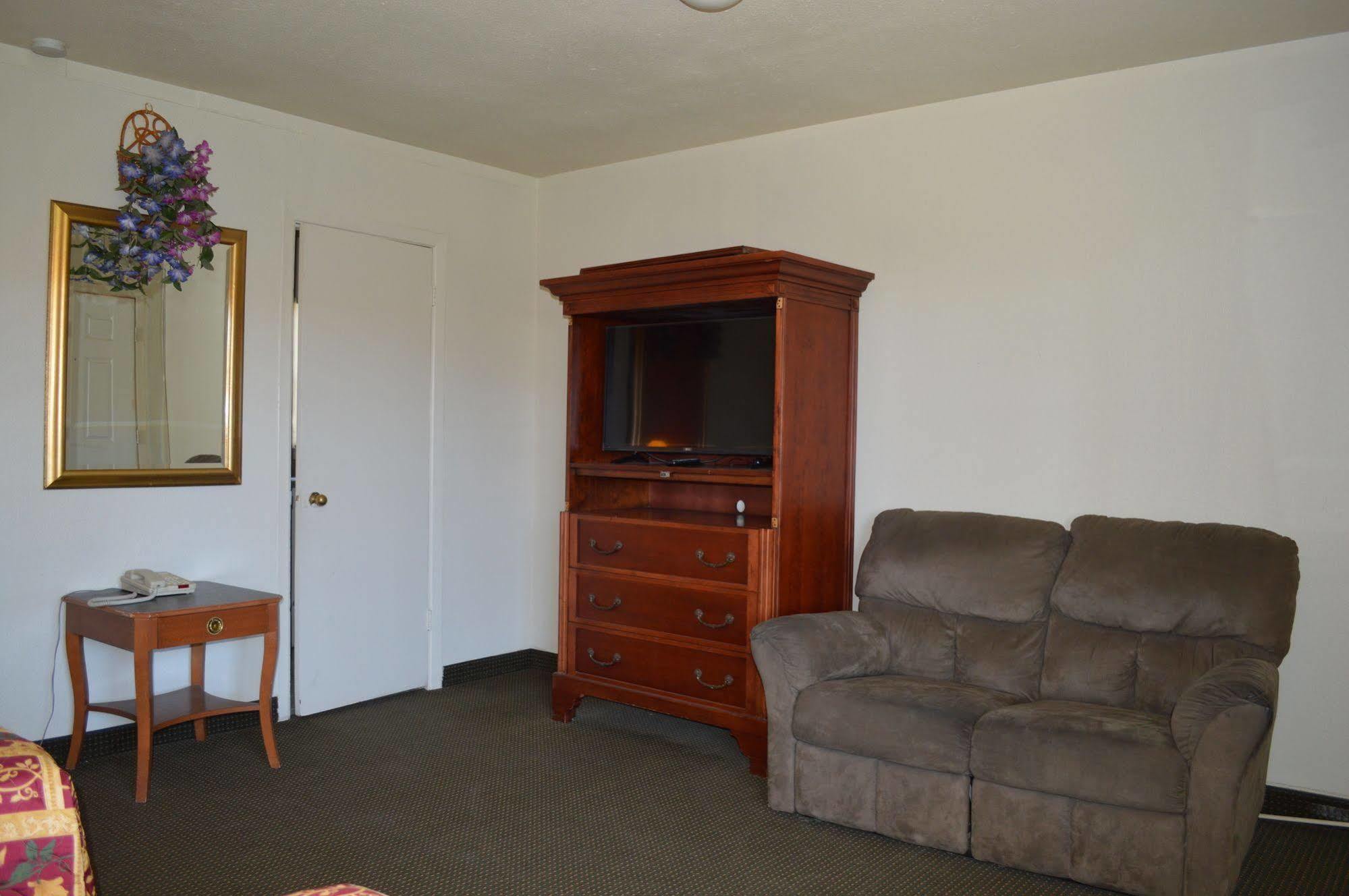 Mauna Loa Motel Indio Exterior photo